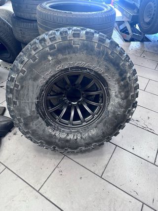 Llatas y neumaticos 35x12.5r15