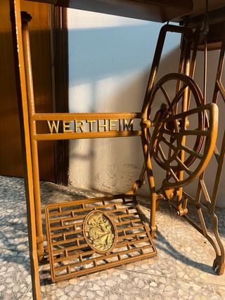 Máquina de coser Wertheim