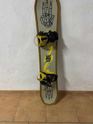 Tabla snowboard bataleon evil twin 157
