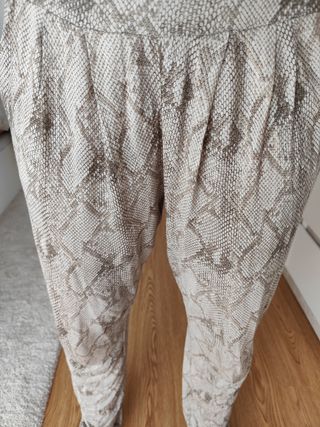 Pantalón baggy