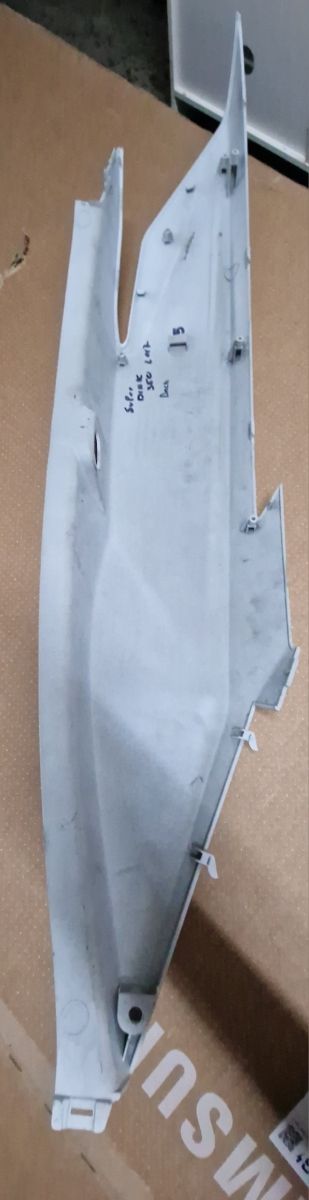 Tapa Lateral Kymco Superdink 125 - 350