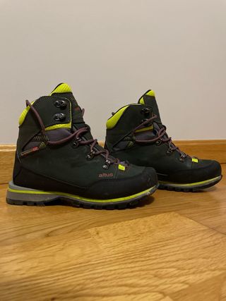 Botas de montaña