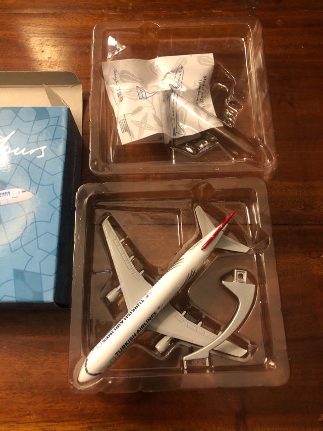 Maqueta airbus 320 TURKISH AIRLINES