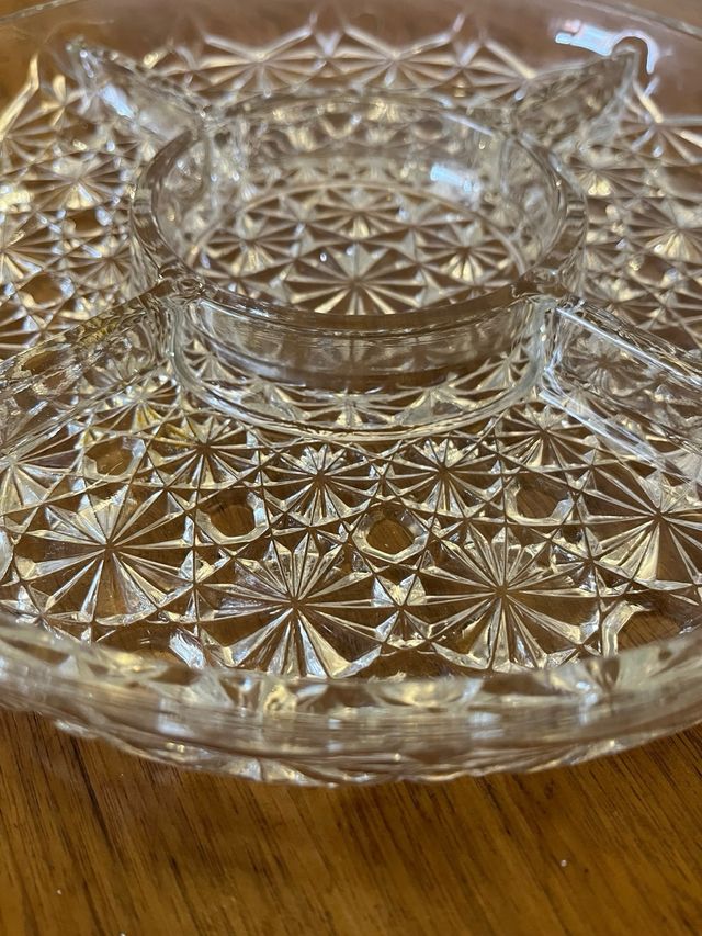 Set vassoio + piatto in vetro intagliato a 5 e 2 posti