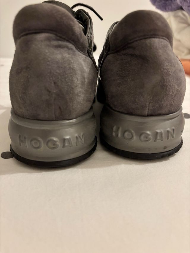 Hogan zapatillas talla 36’5 casi a estrenar !!
