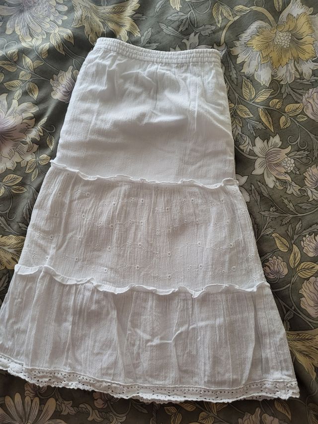 Falda blanca