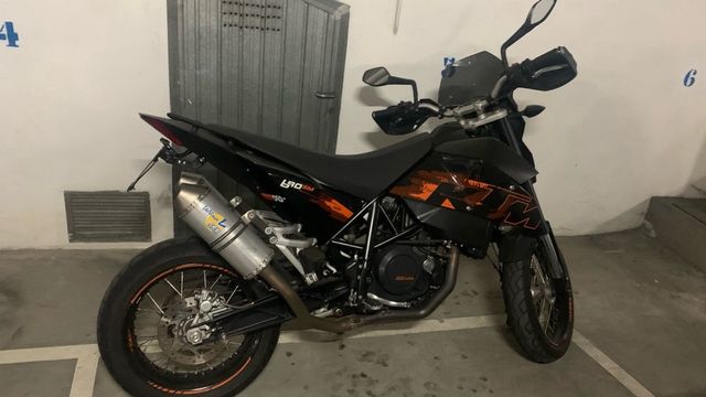 KTM SM 690R
