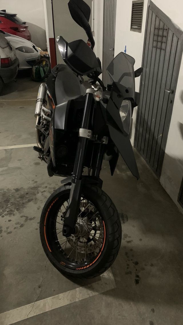 KTM SM 690R
