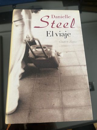 4 libros independientes de Danielle Steel
