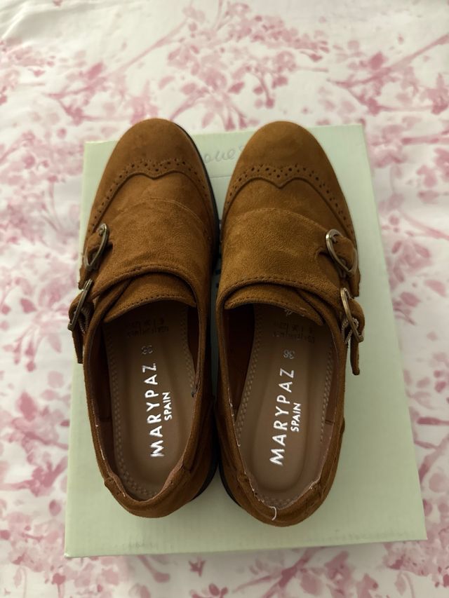 Zapatos talla 36 sin estrenar