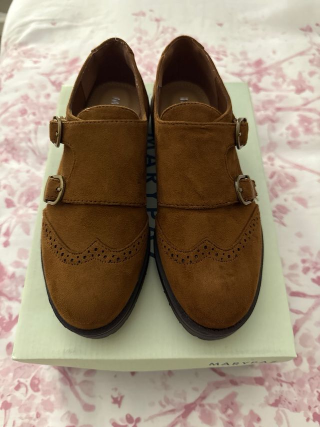 Zapatos talla 36 sin estrenar