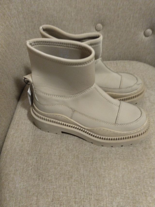 Botas engomadas mujer de Mango