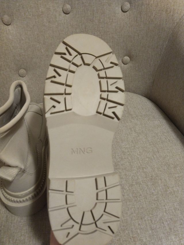 Botas engomadas mujer de Mango