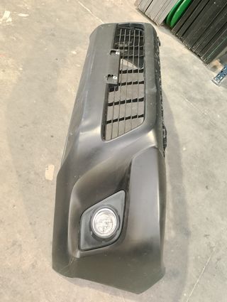parachoques Toyota Hilux revo