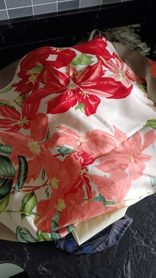 Pañuelo seda Valentino