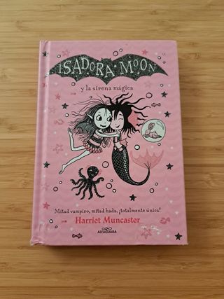 Isadora Moon y la sirena mágica / Isadora Moon Under the Sea (Spanish Edition)
