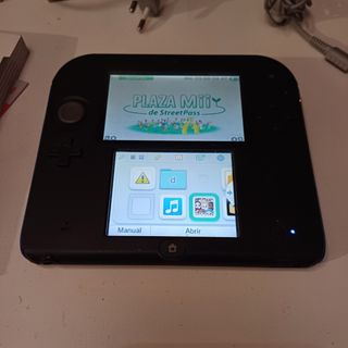 Consola Nintendo 2DS completa con caja