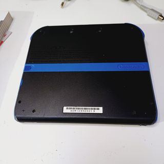 Consola Nintendo 2DS completa con caja