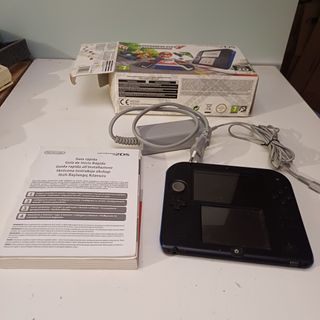 Consola Nintendo 2DS completa con caja