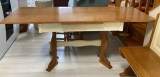 Mesa y banco esquinero