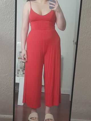 Mono largo pata ancha