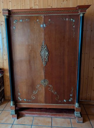 Mesa de salón baja de trillo