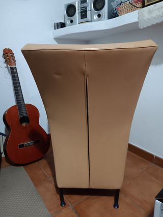 Butaca Montis Windy cuero marrón