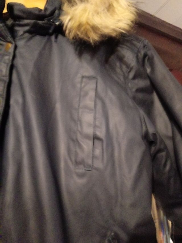 Jaqueta Cazadora con Capucha