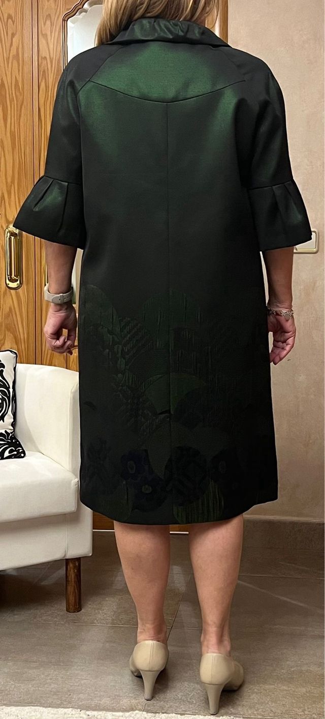 Vestido de fiesta y abrigo/cárdigan