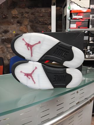 Air Jordan 5 OG Fire Red 2020