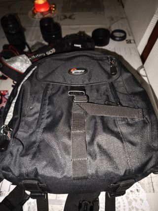 Cámara Canon 700D Reflex Dslr ACEPTO CAMBIOS