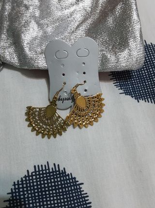 3 pares de pendientes de flamenca