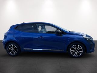 RENAULT Clio Clio TCe Techno 67kW