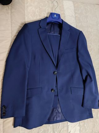TRAJE