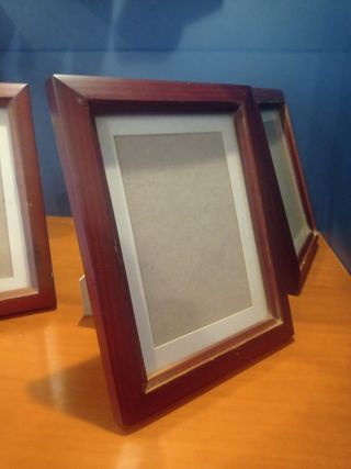 3 marcos de madera de mesa con cristal 