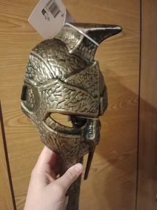 Mascara y espada espartano romano