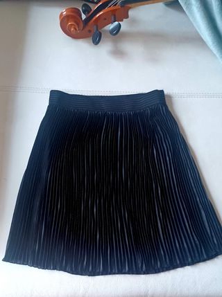 Falda plisada negra Promod