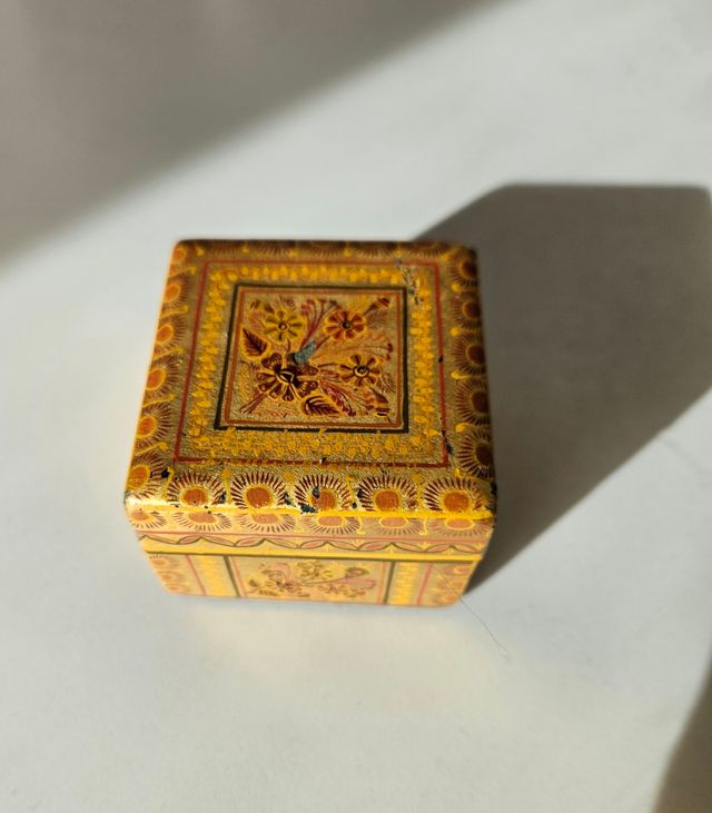 Caja de madera artesanía mexicana