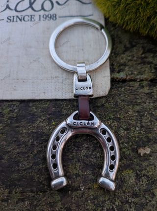 Llavero Ciclón