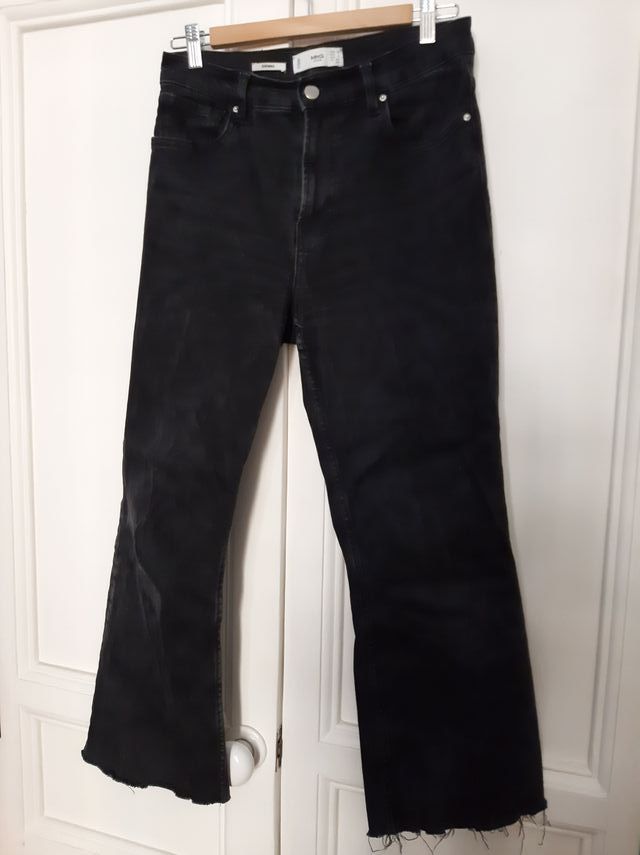 Pantalón vaquero negro Mango talla 38