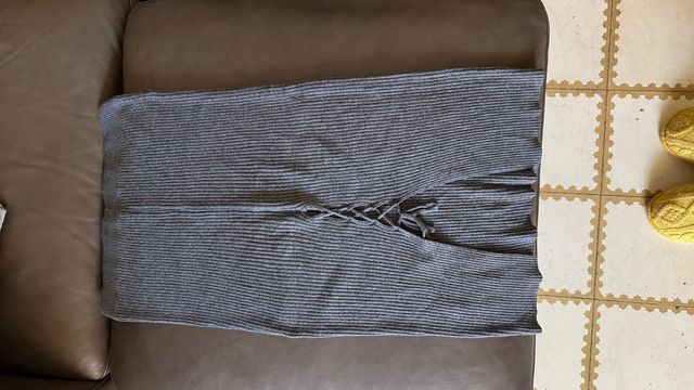 Saia midi cinza indie