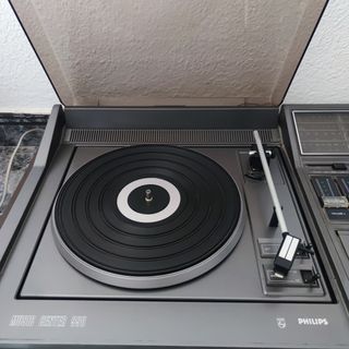 Tocadiscos Music center 990