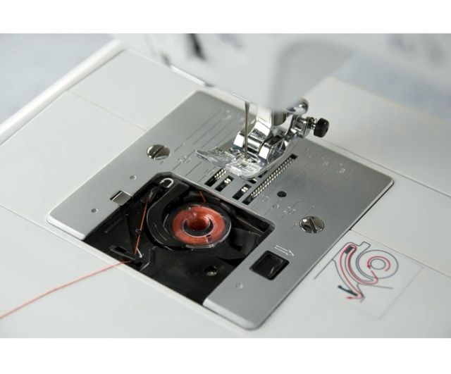 Maquina de coser Carina profesional 206 puntadas