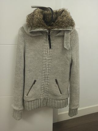 Chaqueta polar de Bershka talla S