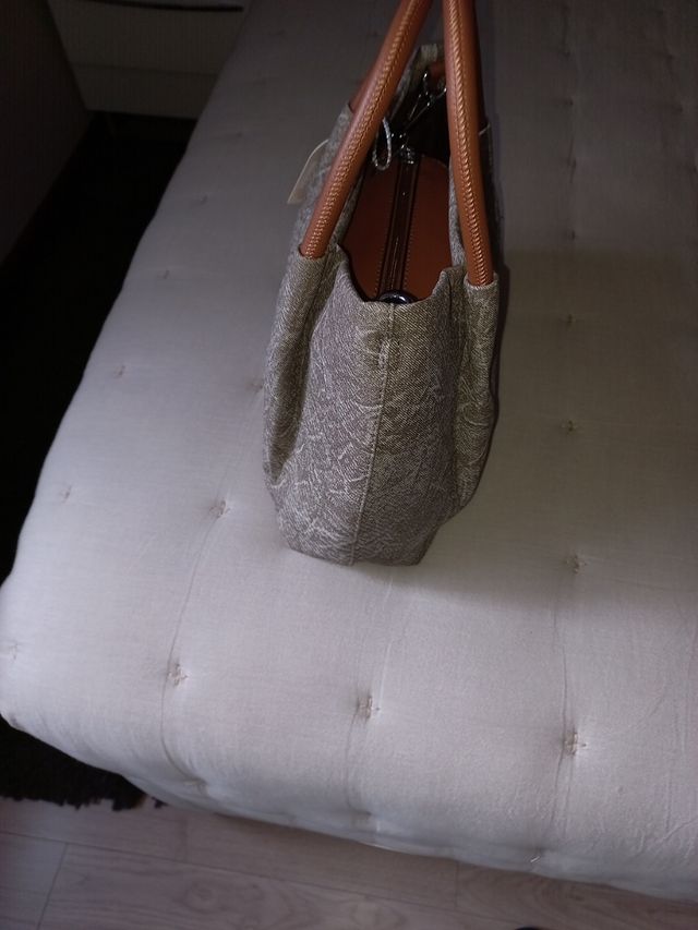 Bolso informal sin estrenar