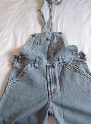 Pantalón vaquero de peto PEPE PARDO