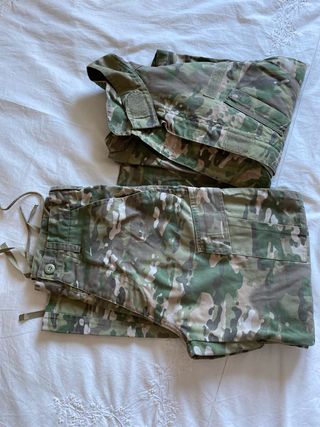 Traje camuflaje de niño o joven aprox 16 años
