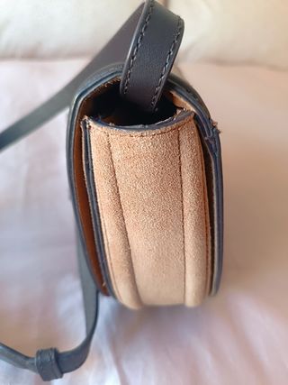Bolso bandolera piel de Zara 