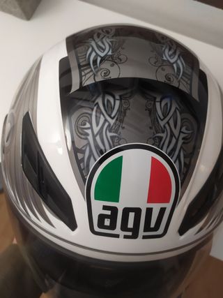 Casco AGV