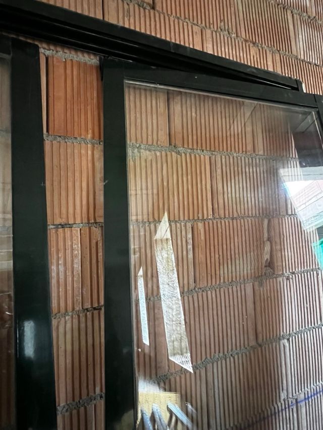 Ventana cierre aluminio